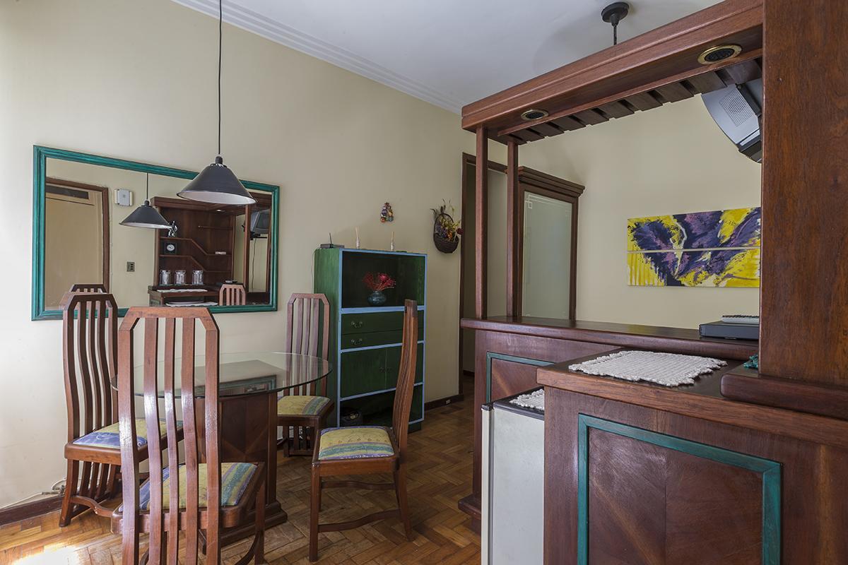 Apartamento No Leme *